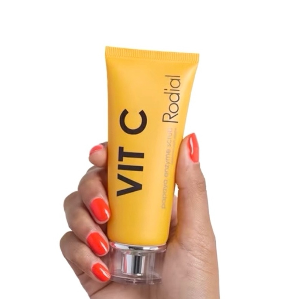 Rodial Vit C Papaya Enzyme Scrub